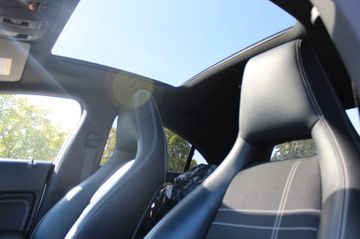 Mercedes-Benz CLA 200 Lim. *sehr gepflegt*