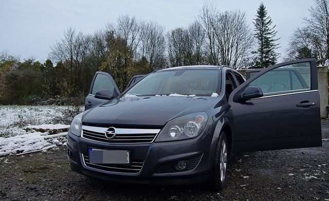 Opel Astra H Caravan eco tec Edition 111