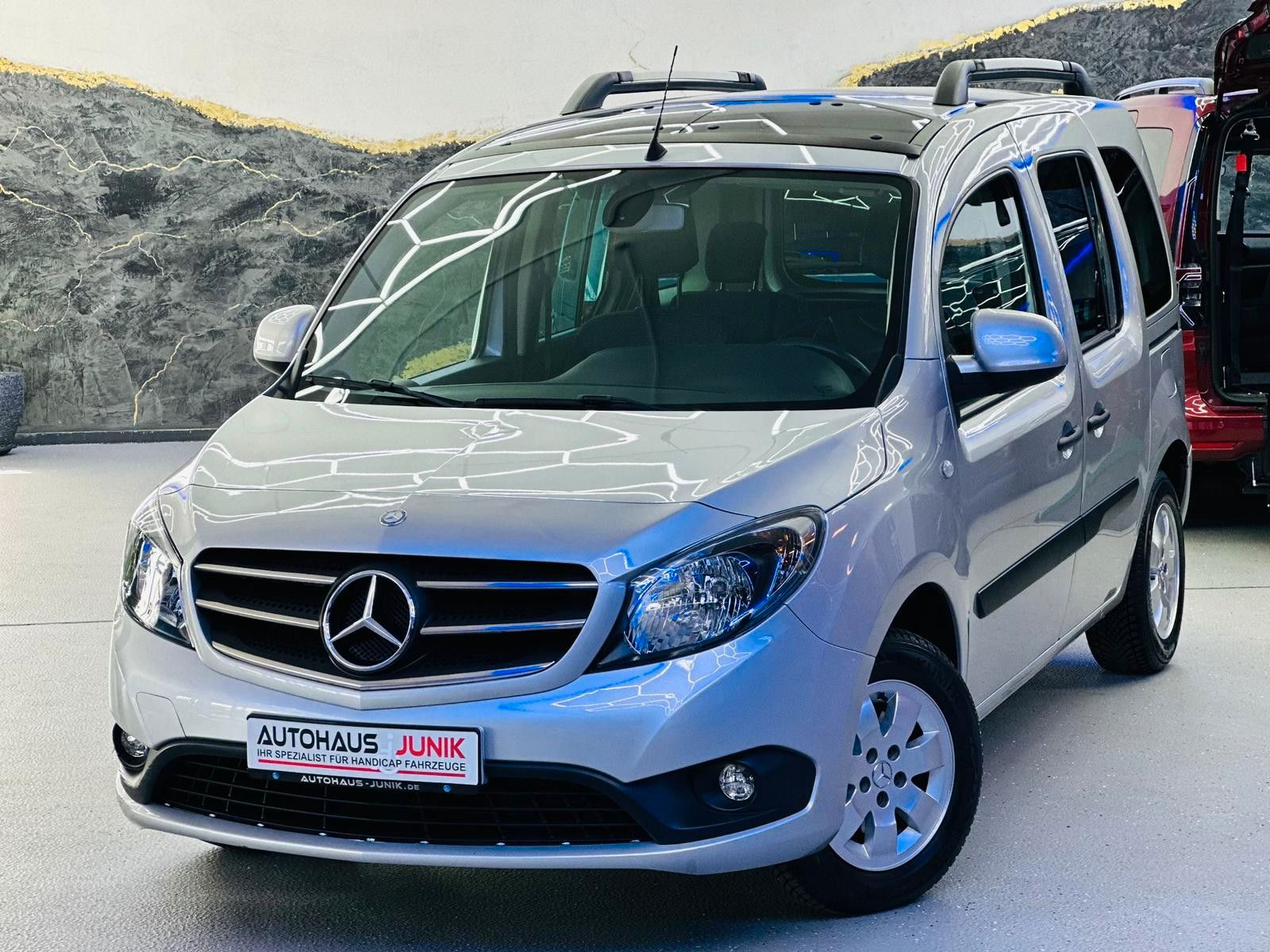 MERCEDES-BENZ Citan Behindertengerecht-Ladeboy-Handgas