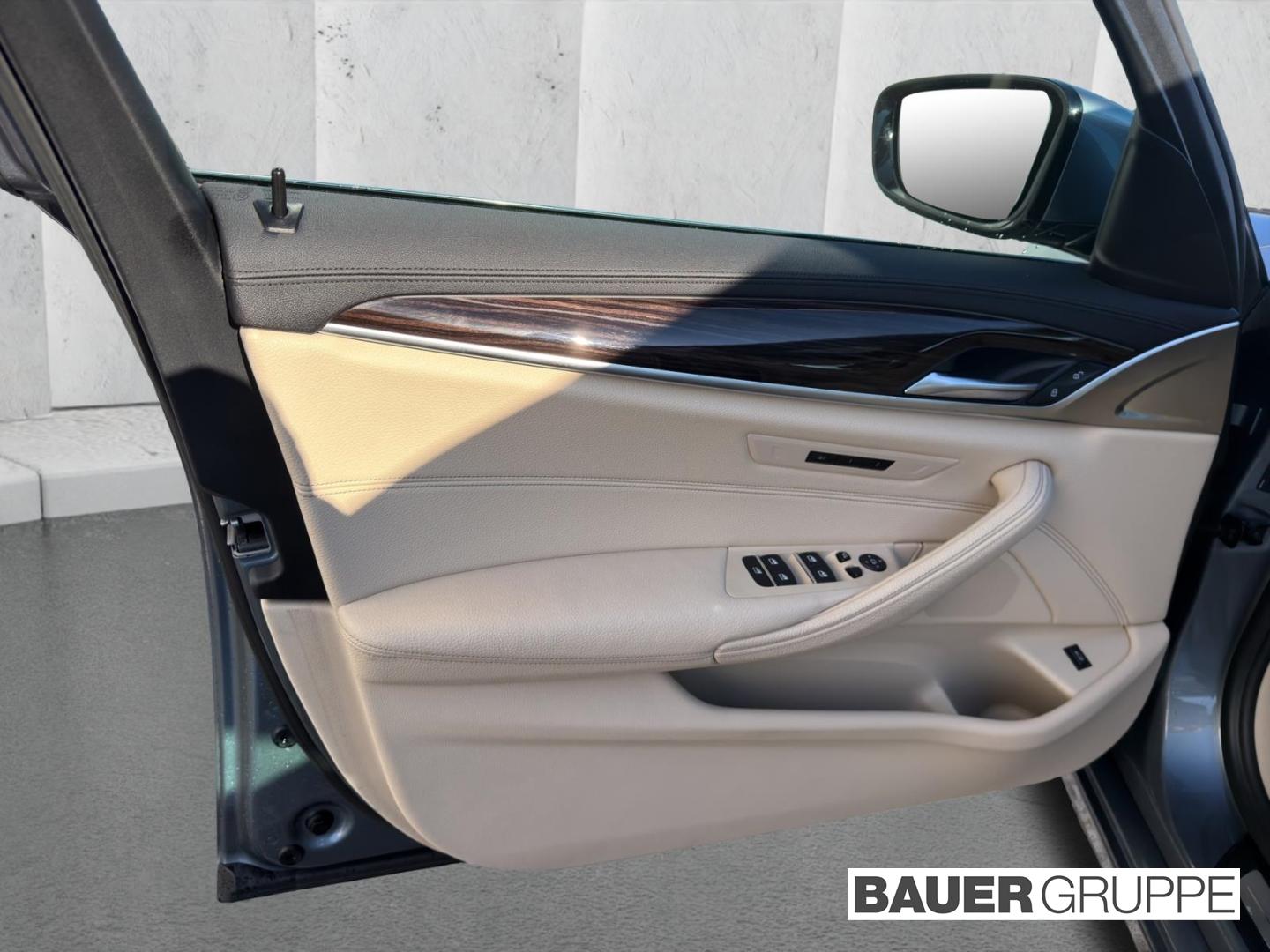BMW 530 d Luxury Line LED Navi Prof. HUD Memory Park