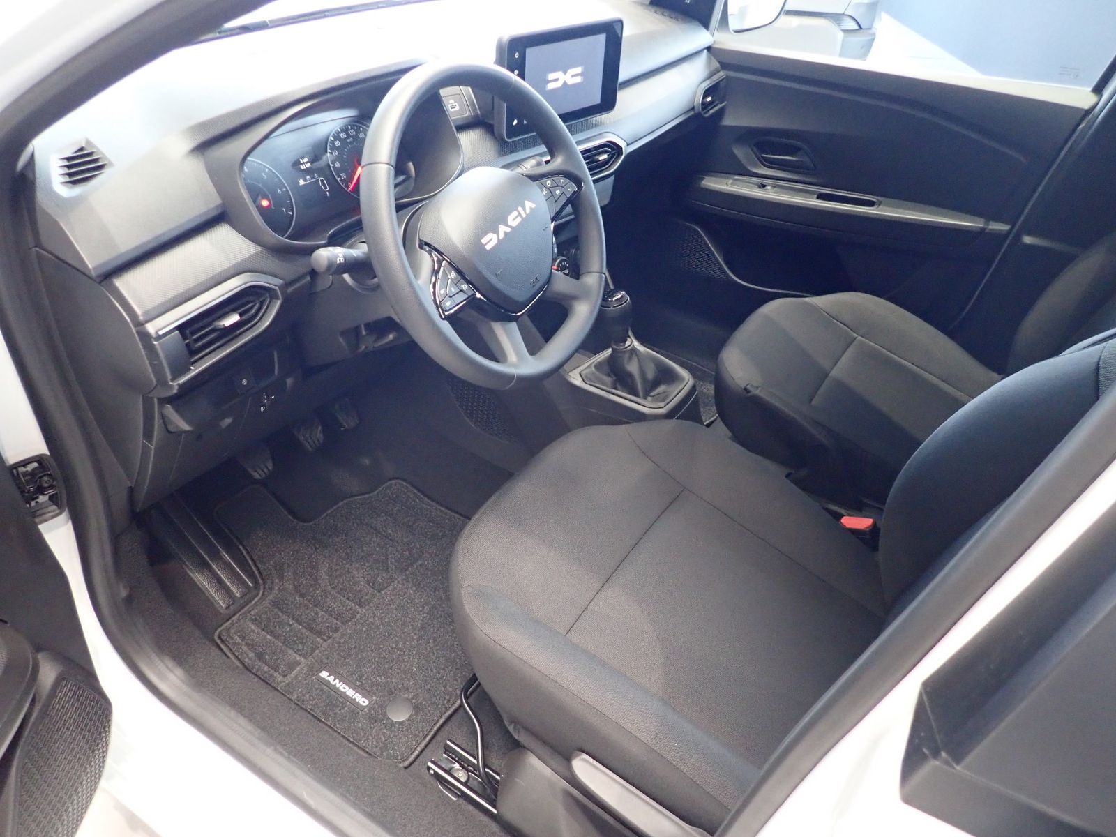 Fahrzeugabbildung Dacia Sandero Essential SCe 65/EPH/FH/KLIMA