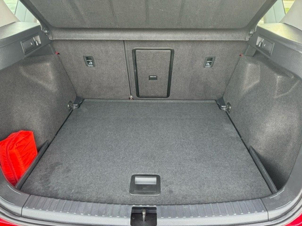 Fahrzeugabbildung SEAT Ateca Style Navi Kamera Aut. Assistenz Paket 4