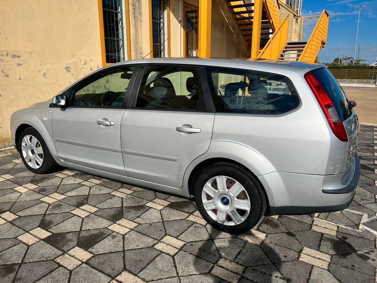 Ford Focus 2007 — photo 6