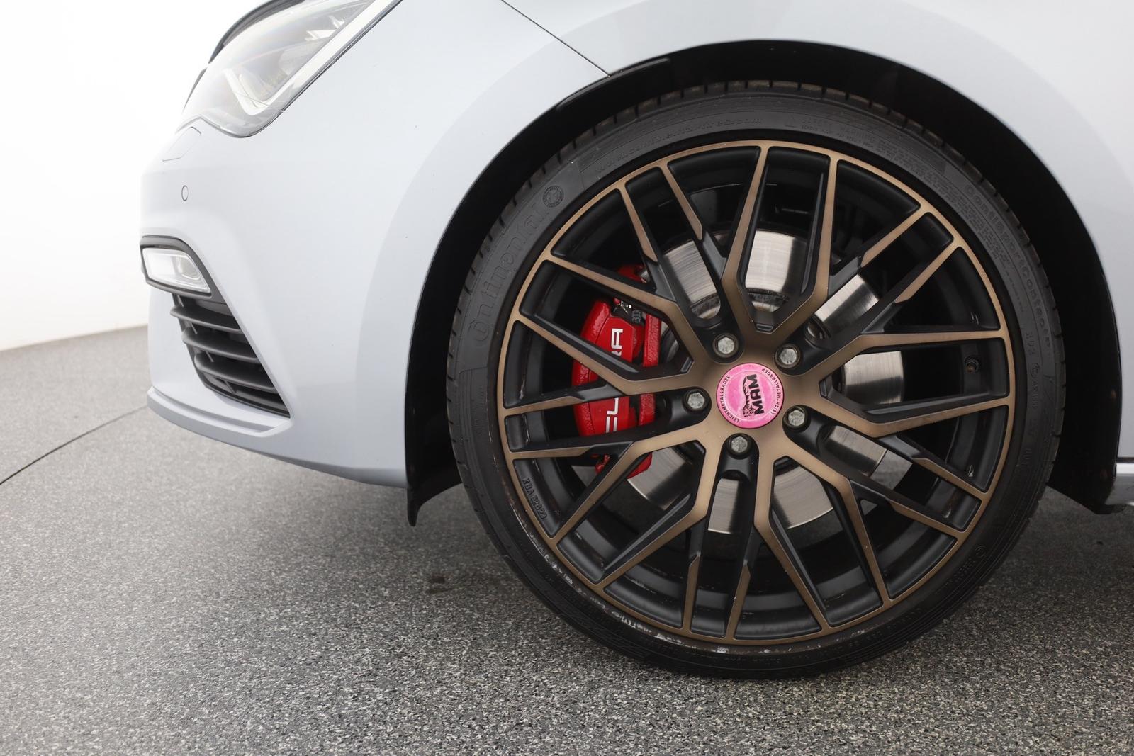 Seat Leon ST 2.0 TSI DSG Cupra 300 LED Navi Tempomat