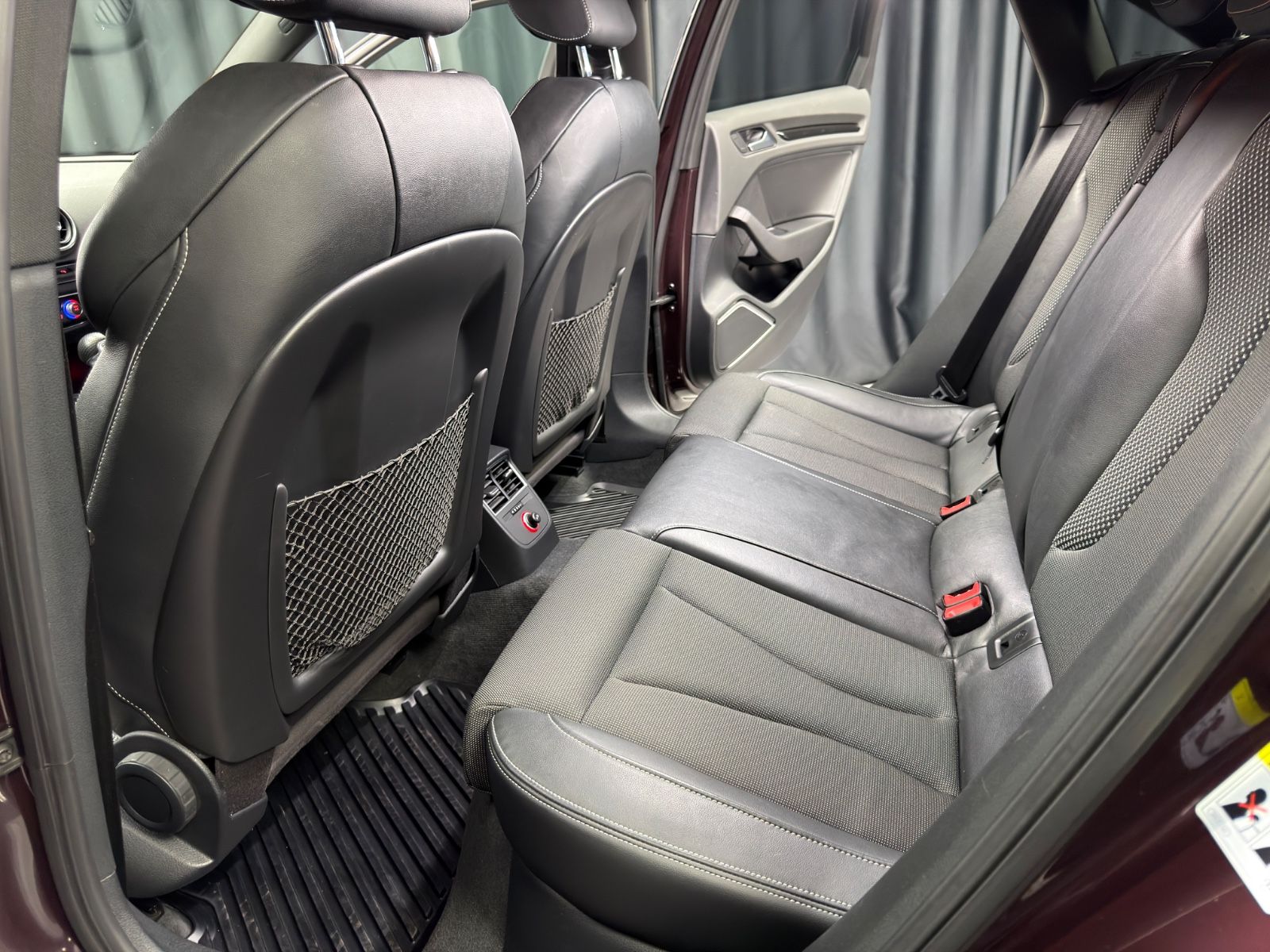 Fahrzeugabbildung Audi Audi A3 Limousine 2.0 TDI|3xS-LINE|B&O|S-TRONIC