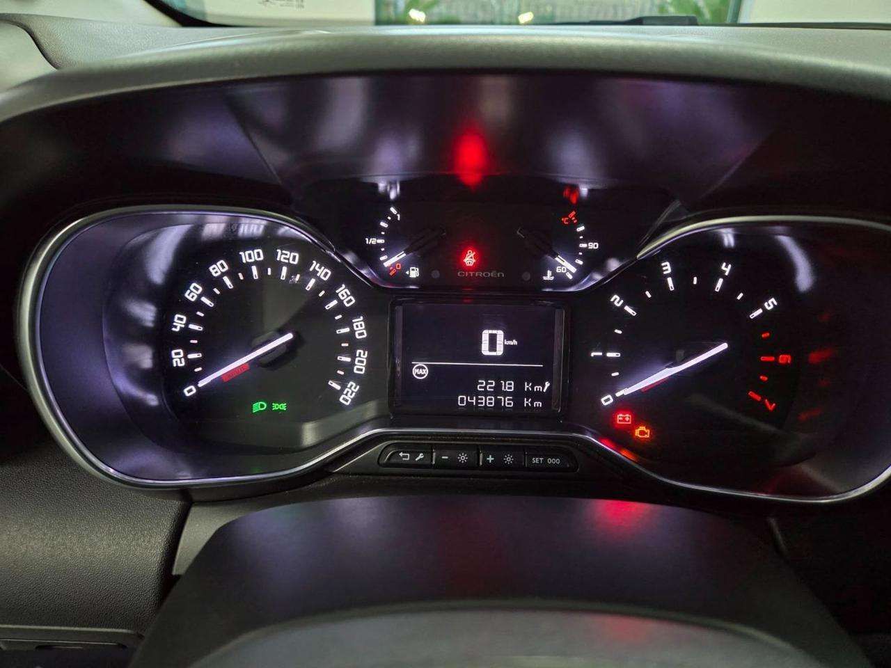 Citroën Citroen C3 Aircross BlueHDi 110 S&S Shine Pack imagem 3