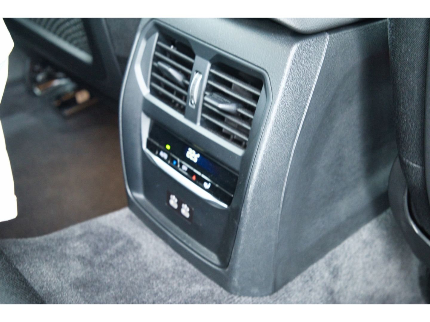 BMW 320 d xDrive Touring Navi LED SHz Apple CP foto 20