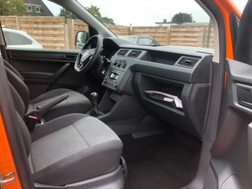 Volkswagen Caddy - 10