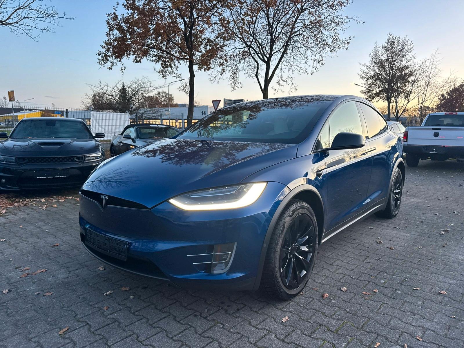 Tesla LONG RANGE PLUS, PREMIUM 6 SEATS