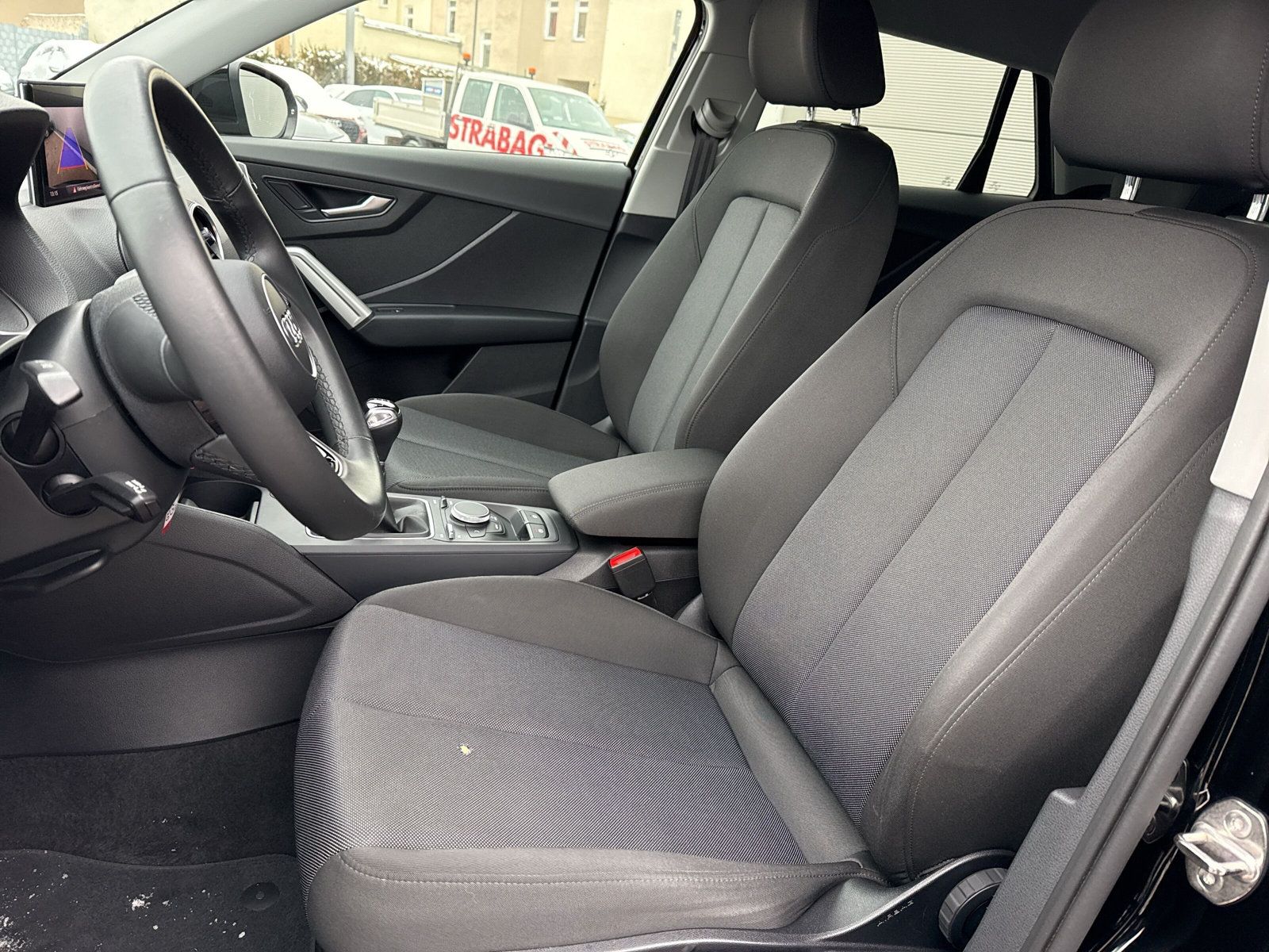 Fahrzeugabbildung Audi Q2 35 TFSI advanced LED Kamera Parkass.