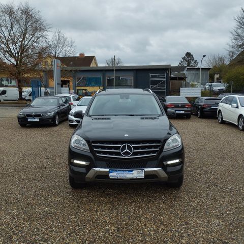 Mercedes-Benz ML 250 CDI .Schiebe Dach.Navi.Sitzheizun.AHK