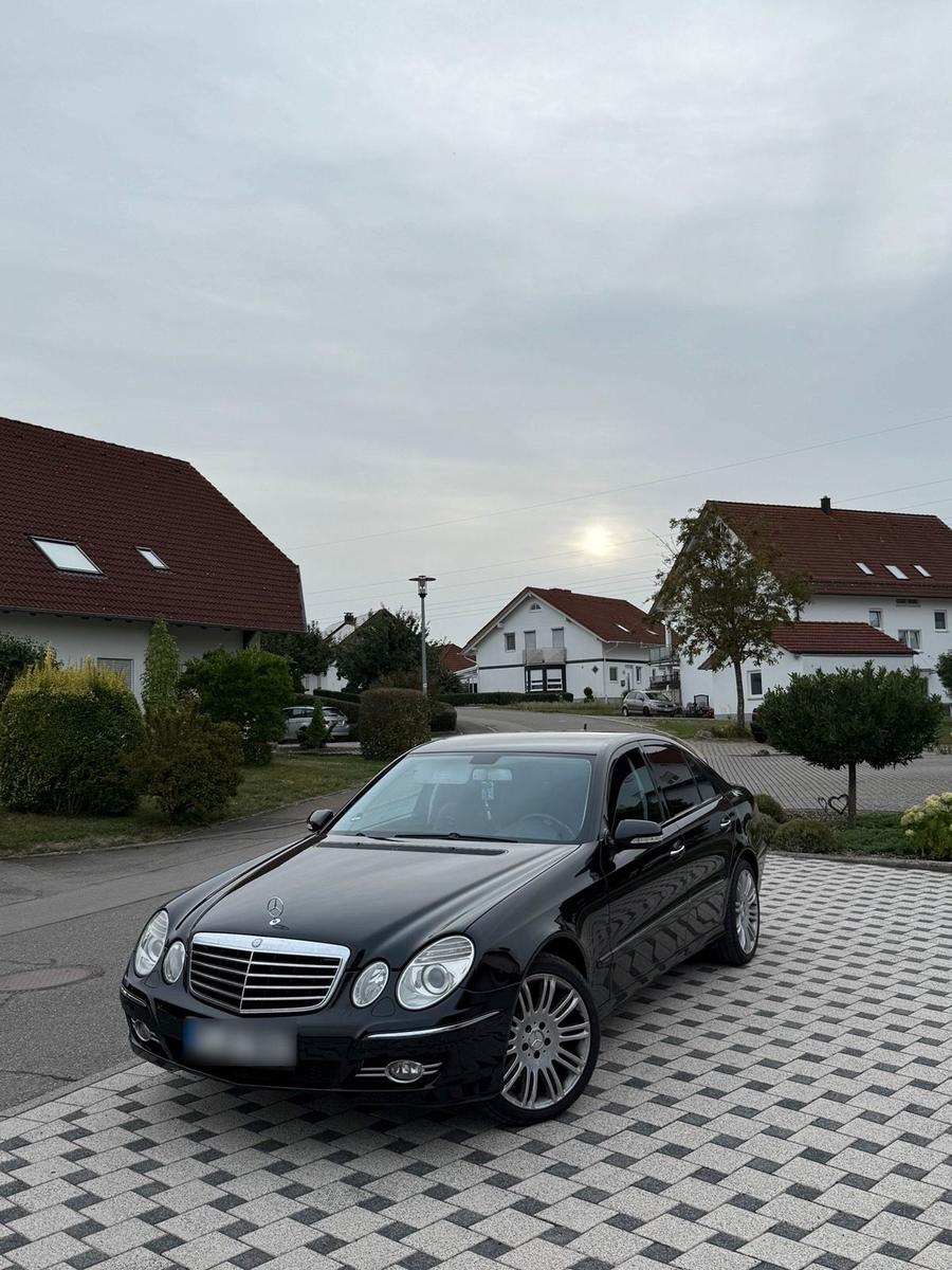 Mercedes-Benz E 320