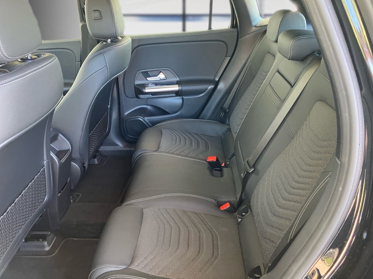 Fahrzeugabbildung Mercedes-Benz EQA 250+ BONUS+PROGRESSIVE+PANO+LENKRADHEIZ+