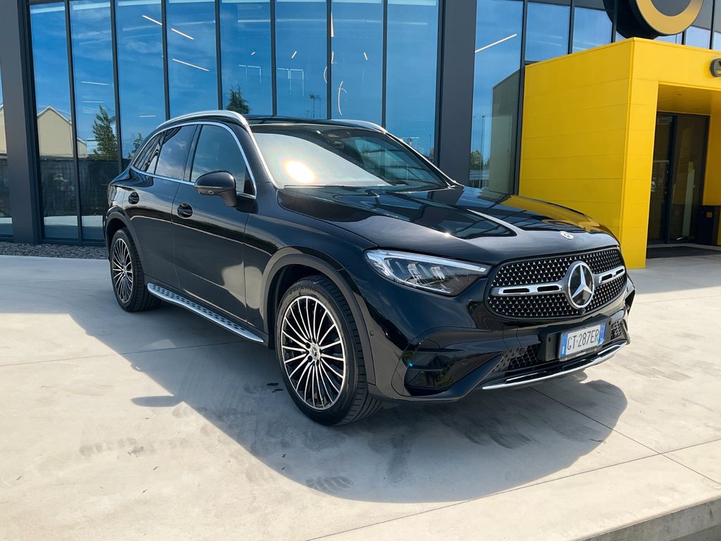 Image of Mercedes-Benz GLC 220