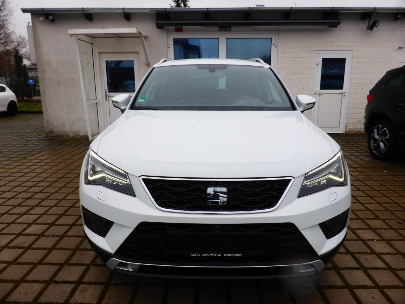 Seat Ateca Xcellence Kamera Alcantara AHK SHZ PDC LED