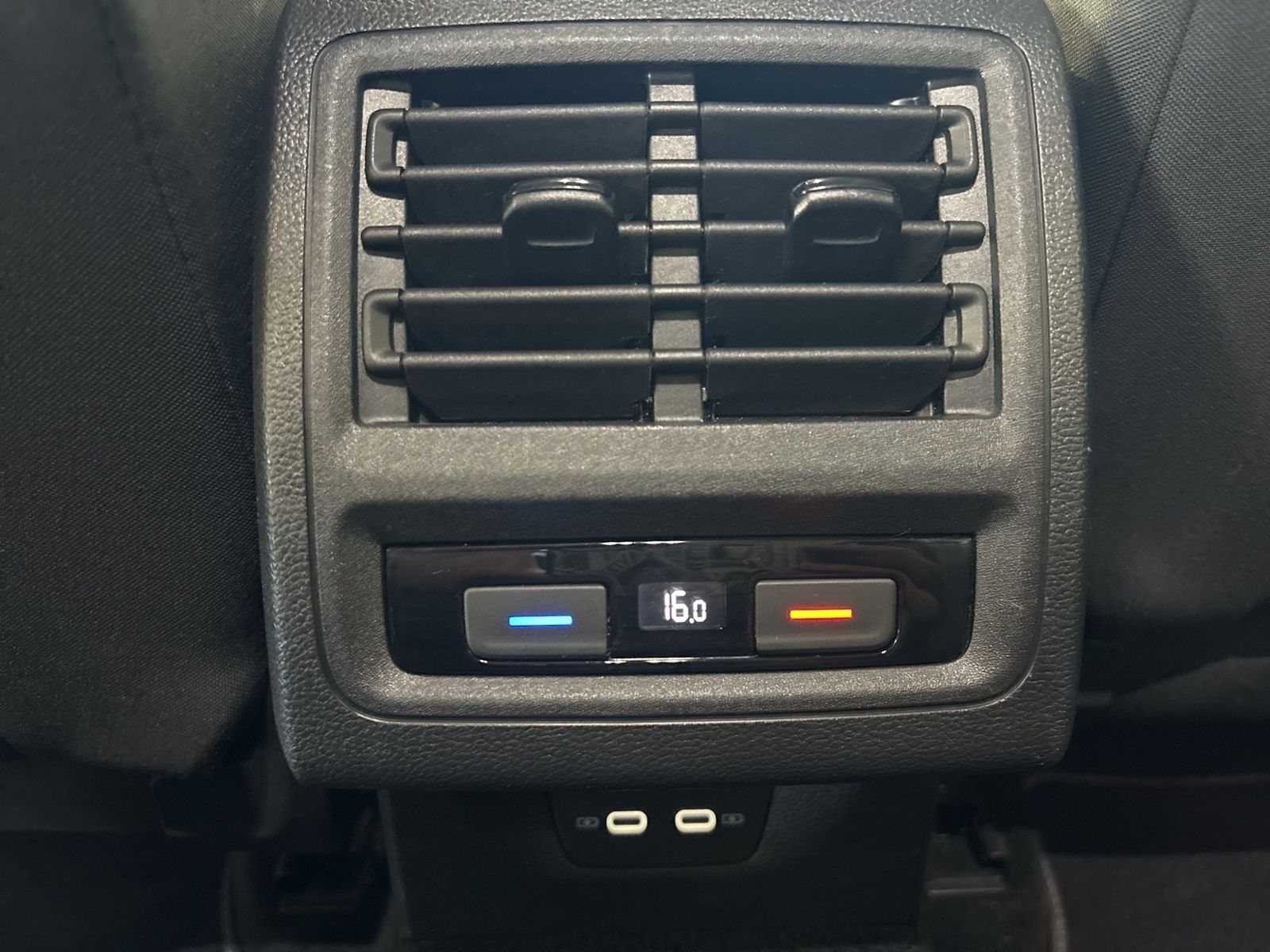 Golf VIII 1.5 TSI Style RFK,NAV,SHZ,LED+.