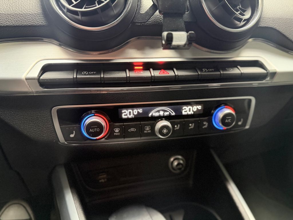 AUDI Q2 35 TFSI/SPORT/VIRTUELLES/ACC/LED AUDI Q2 35 TFSI/SPORT/VIRTUELLES/ACC/LED