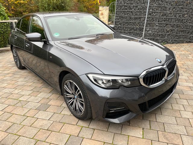 BMW 320i MPaket LivePR Leder Hifi Park GSHD LED 1Hd