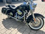 Harley-Davidson Road King mit Garantie von HD - HARLEY-DAVIDSON 2011 ROAD KING
