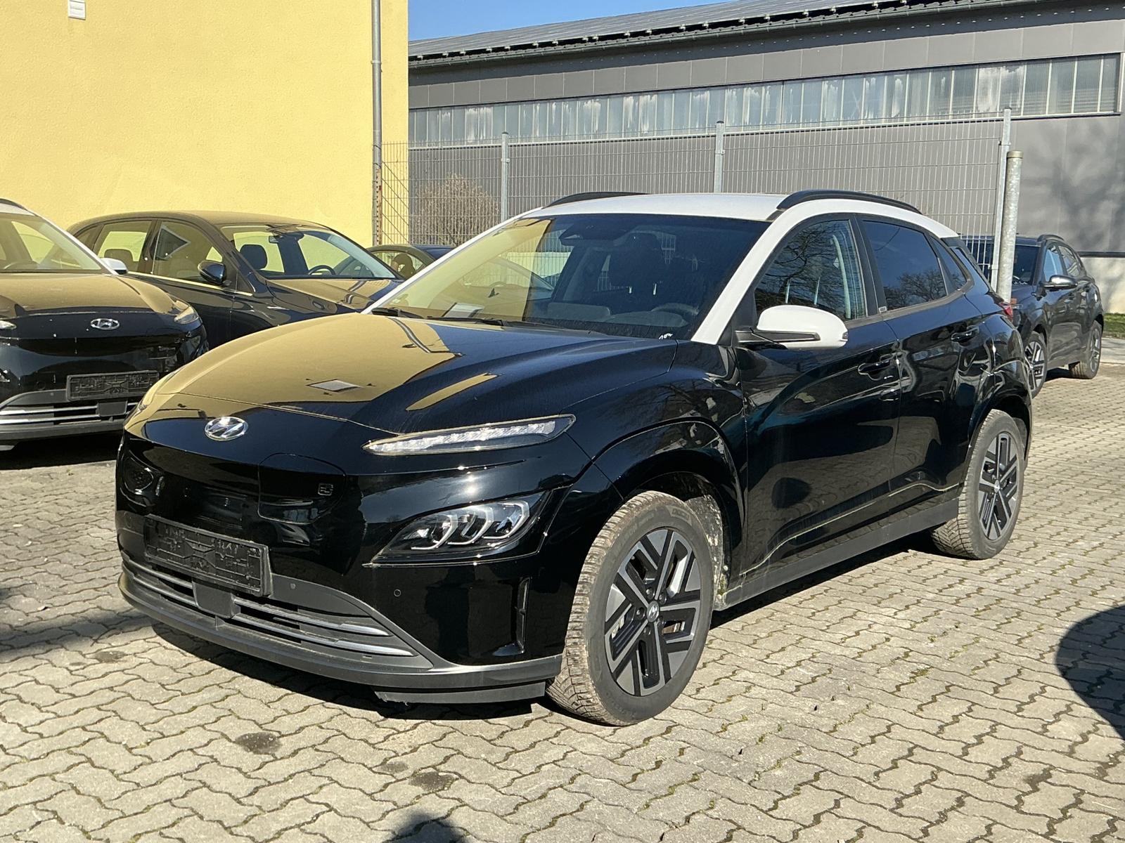 Hyundai KONA Kona Trend*SHZ*LED*ACC*PDC*HUD*R.Cam*Krell*Navi*