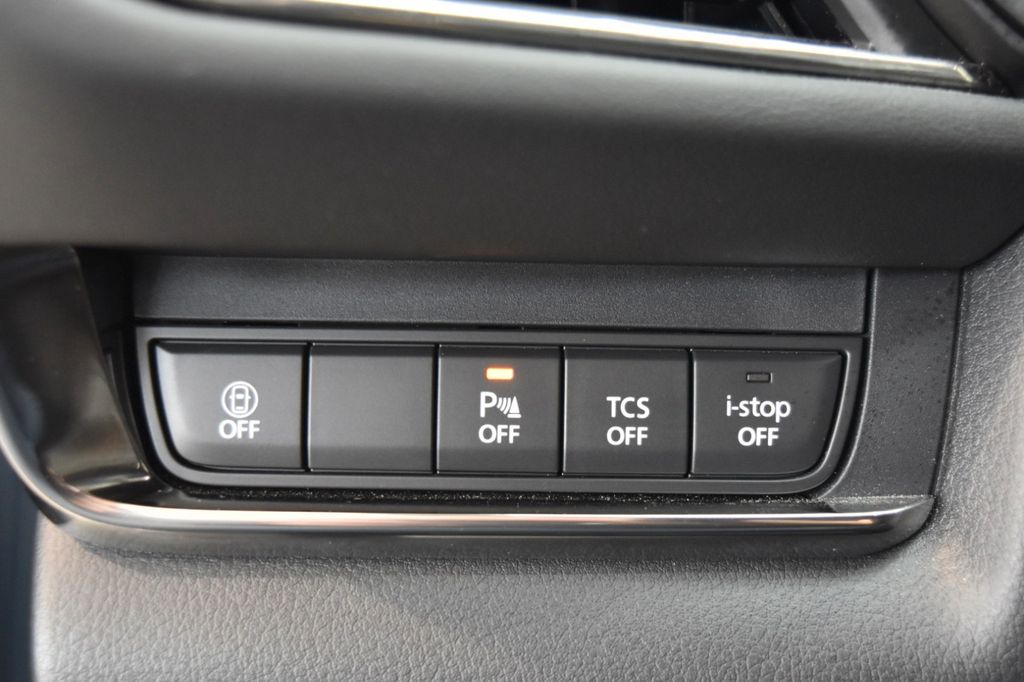 Car Image 23