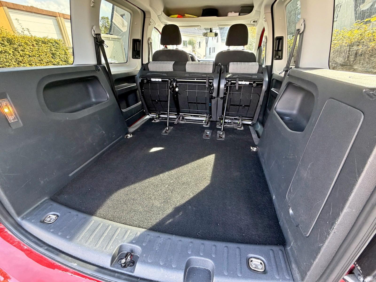 Volkswagen Comfortline 1.Hand Inspektion neu ACC Kamera AHK
