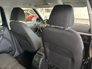 Skoda Yeti Edition *1. Hand*Klima*SHZ*AHK*Bi-Xenon*