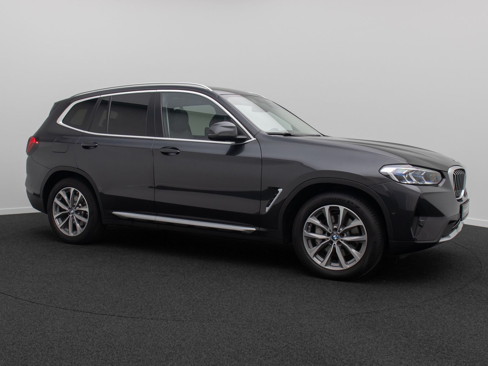 Fahrzeugabbildung BMW X3 xD30i  DAB Kamera HiFi AHK Panorama Laser 19"