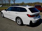 BMW 320i Touring"M-Sport"Head Up+Adaptiver LED+Kam. - BMW 320 Jahreswagen: Kombi