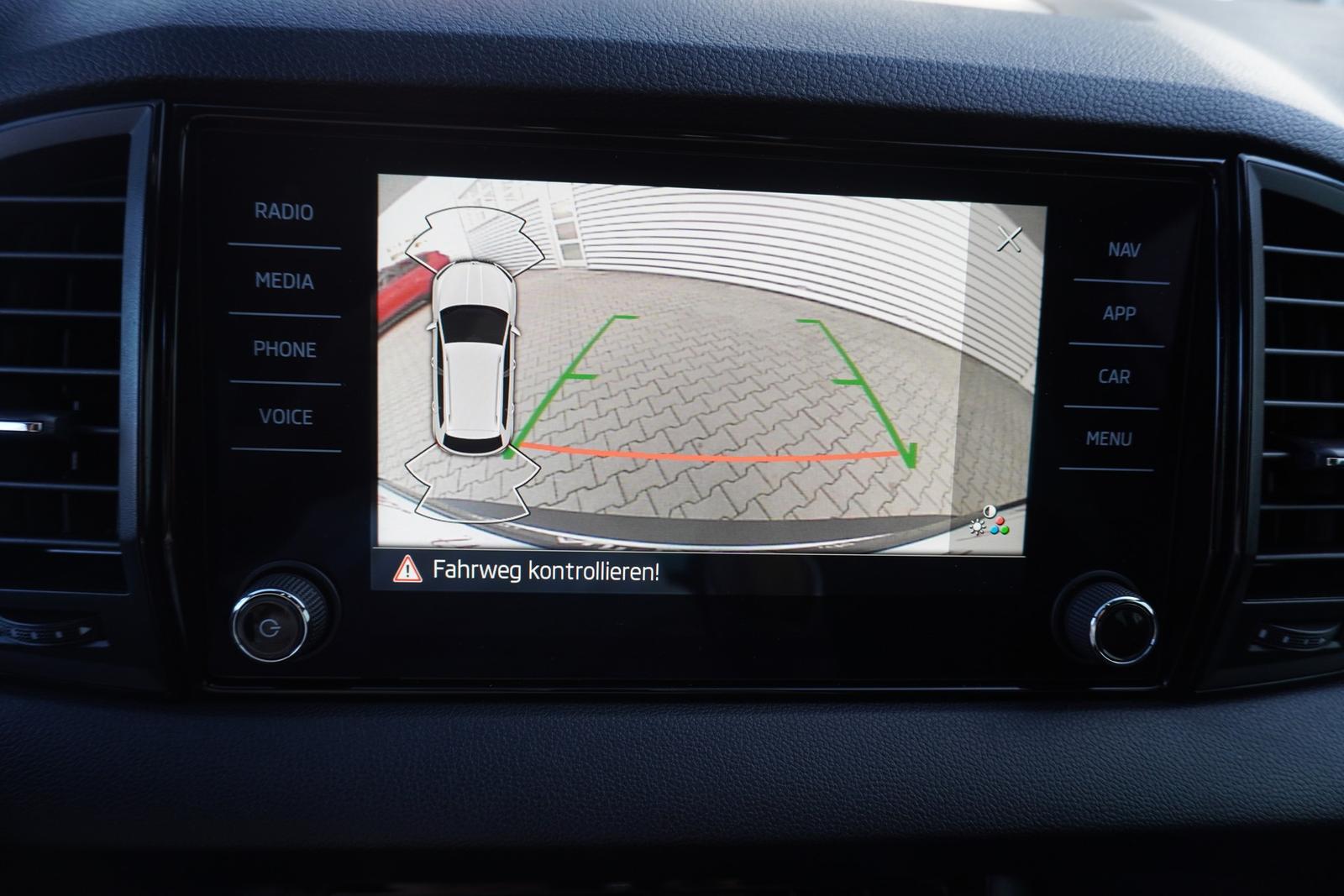 Skoda Karoq 1.5 TSI DSG Sportline LED Navi Kamera