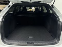 VW Golf R Variant 4Motion 320 PS  IQ.Light