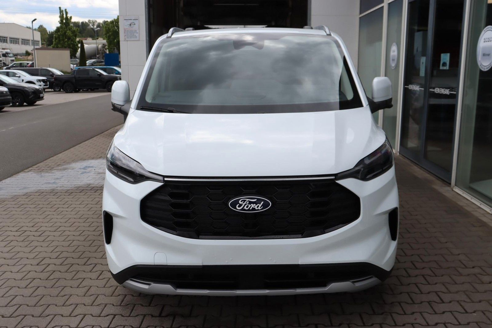 Ford Tourneo Custom Active ALLRAD 320/L2-LANG AHK imagem 3