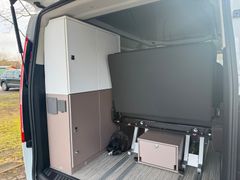 BUERSTNER Copa 500-Autm-Markise-Dieselheizung-Küche