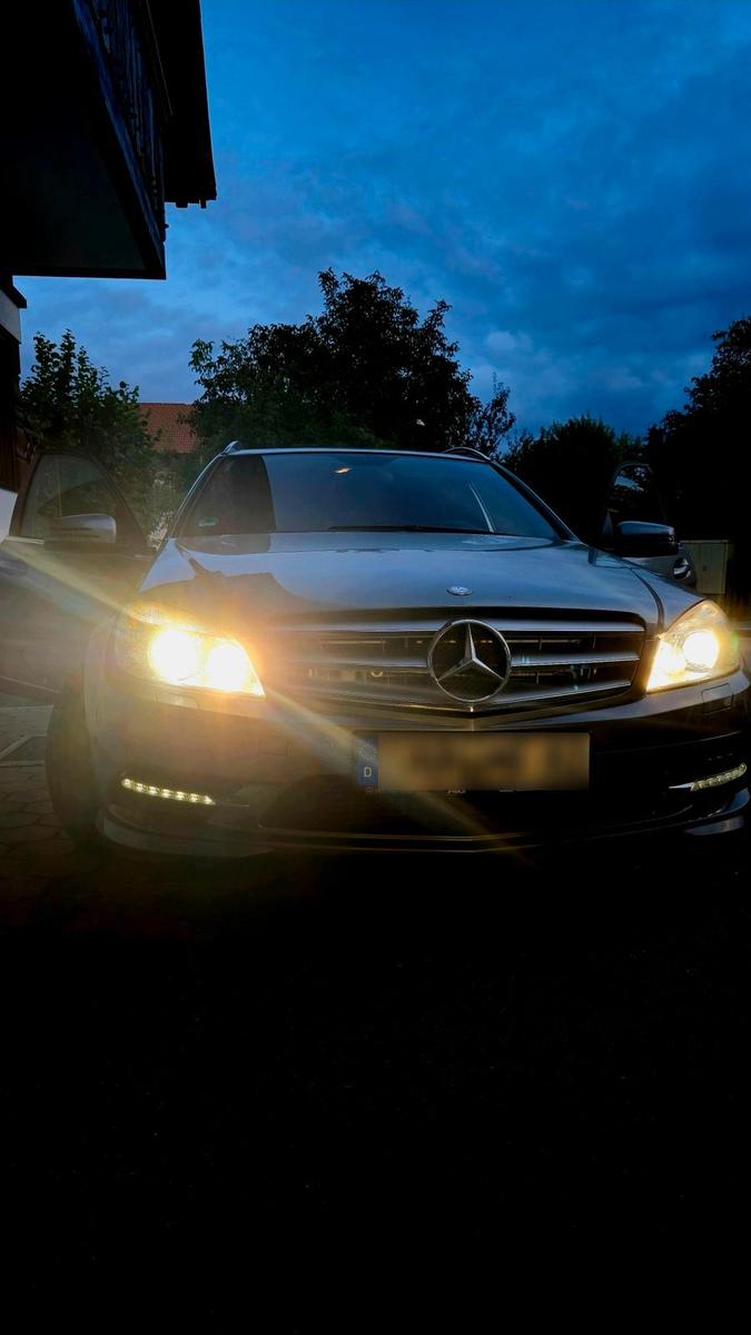 Mercedes-Benz C250 2011 — фото 11