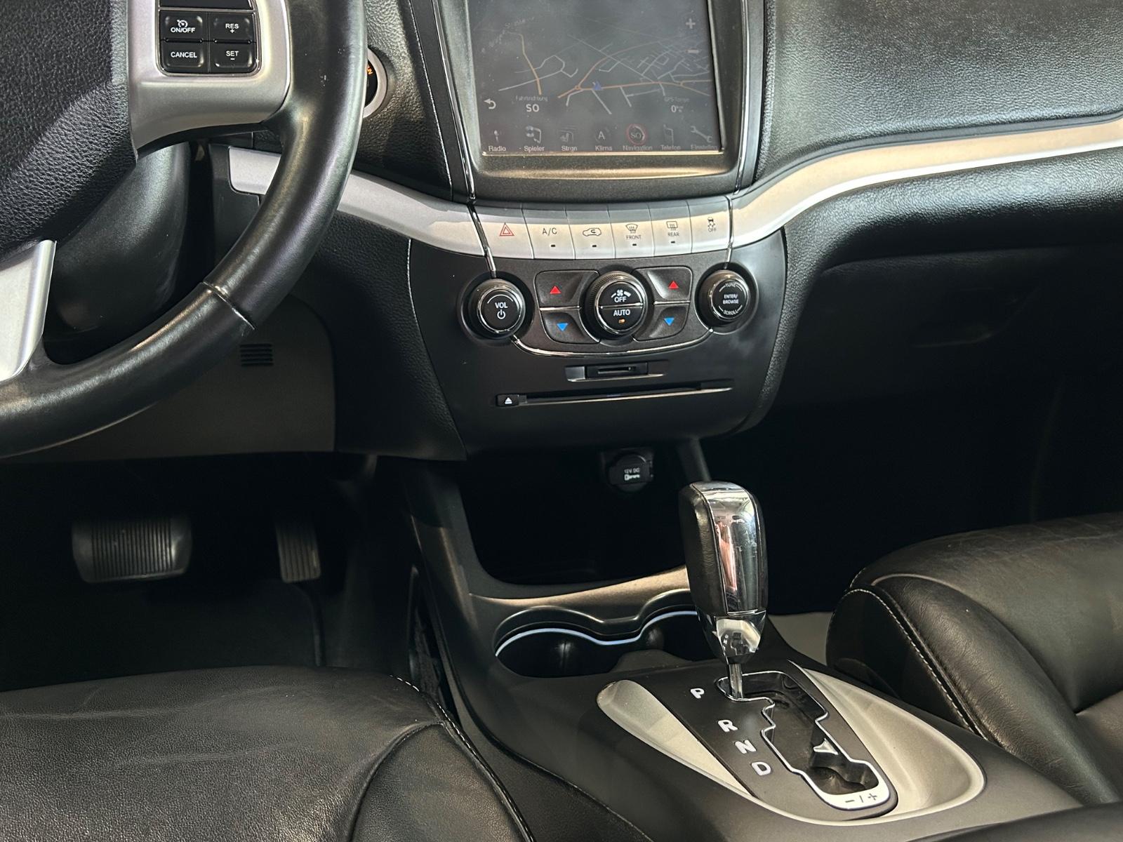 Fiat Freemont Black Code | 170 ch | BVA | 7 places | Caméra de recul | GPS