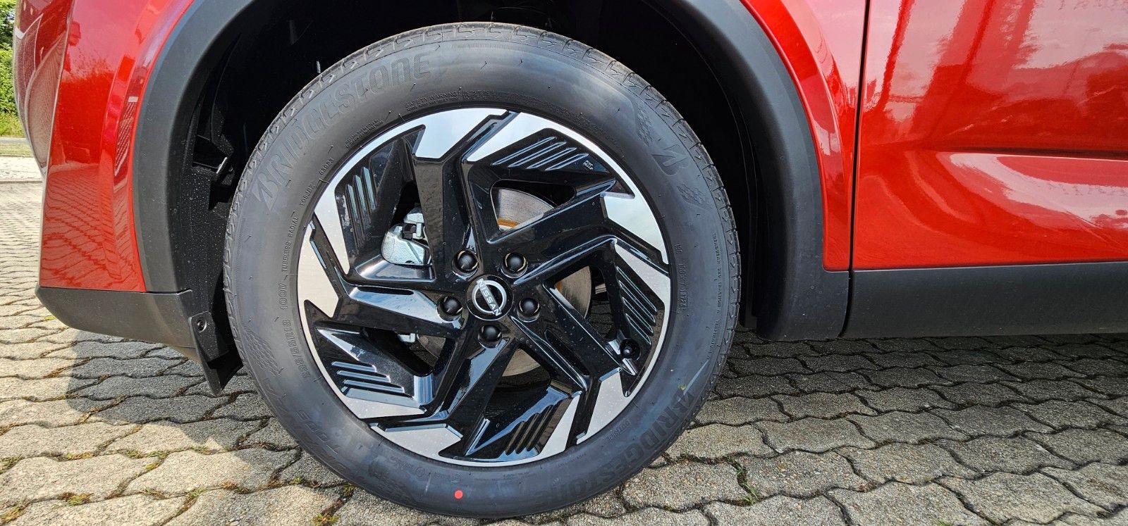 Fahrzeugabbildung Nissan Qashqai 1.3 DIG-T MHEV Xtronic N-Connecta MY2024
