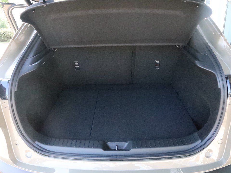 Fahrzeugabbildung Mazda CX-30 2025 M-Hybrid Exclusive-Line G-140 AT NAVI