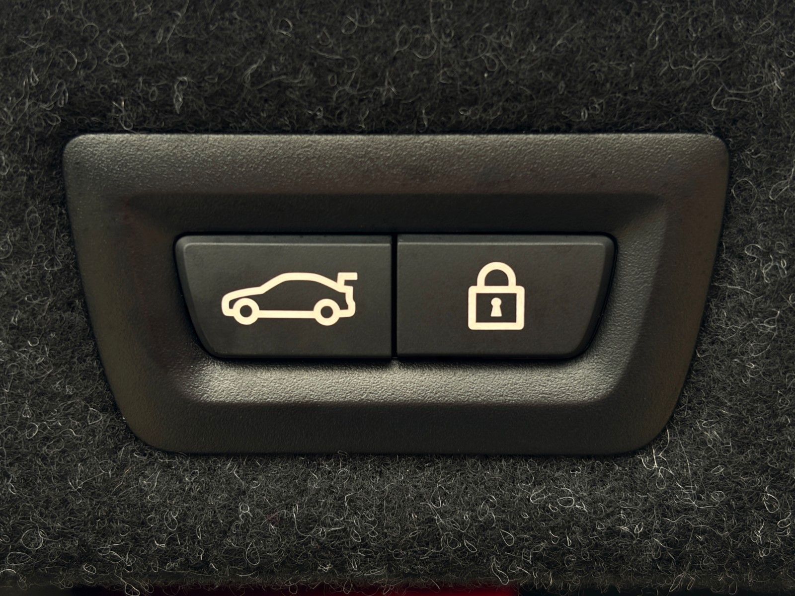 Fahrzeugabbildung BMW M550i xDr M Sport Pro Laser HuD 360° StdHzg GSD