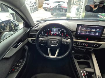 Audi A4 - 12