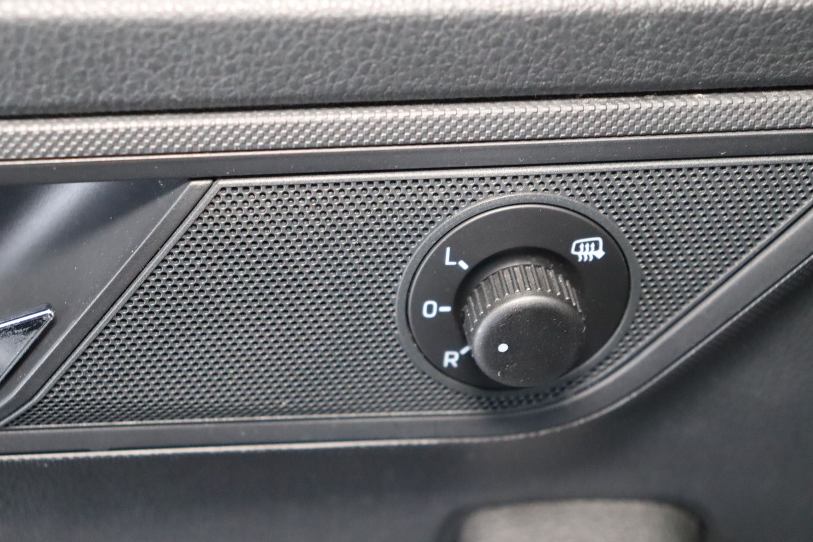 Fahrzeugabbildung SKODA Fabia 1.0 TSI * Navi * 1.Hand Soleil