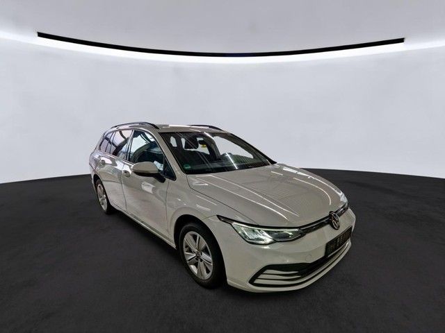 Fahrzeugabbildung Volkswagen Golf VIII Variant Life 2.0TDI DSG Navi AHK EXPOR