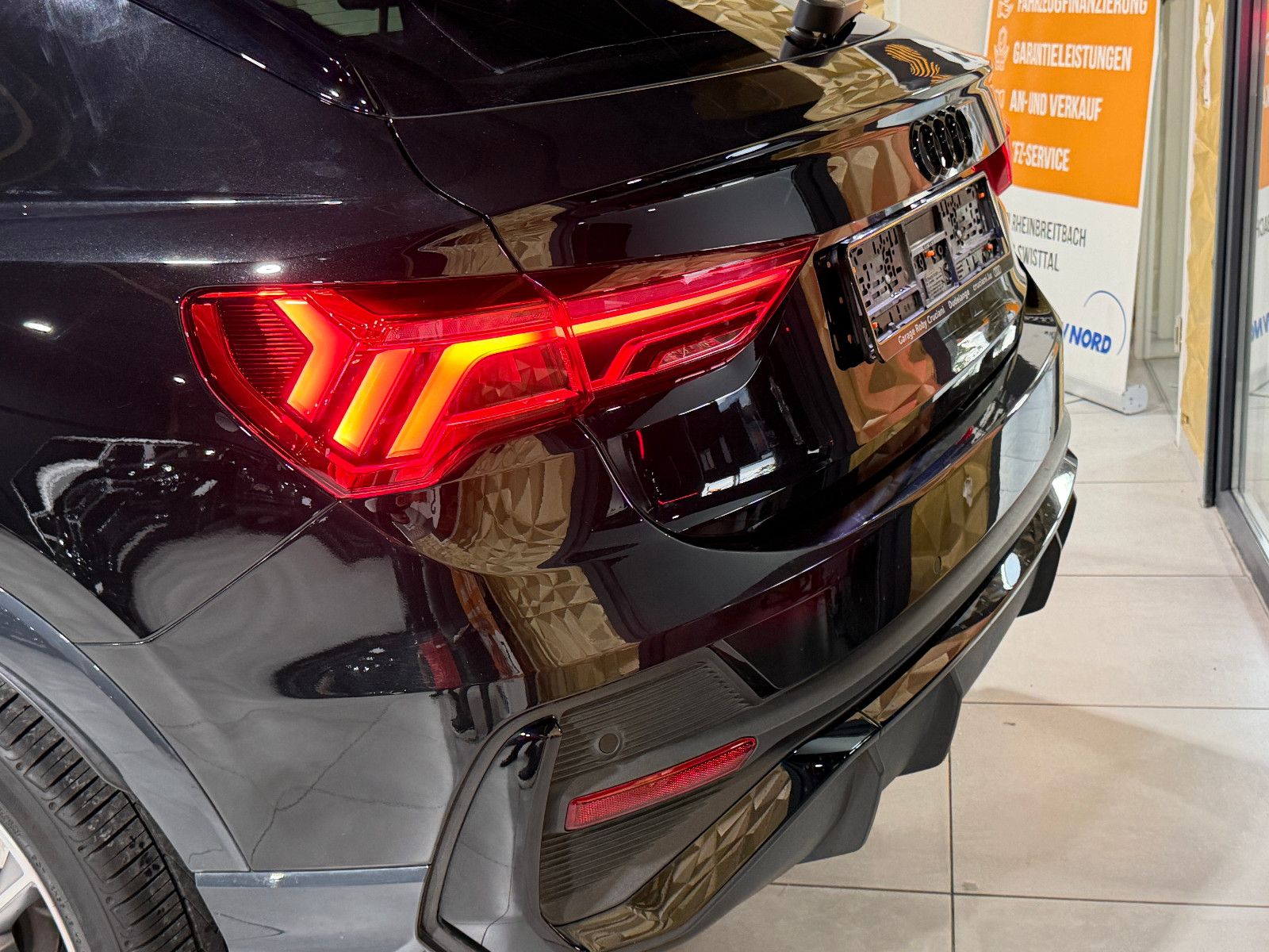 Fahrzeugabbildung Audi Q3 Sportback 35 TDI/S-LINE/BLACK-EDIT/LED/KAMERA