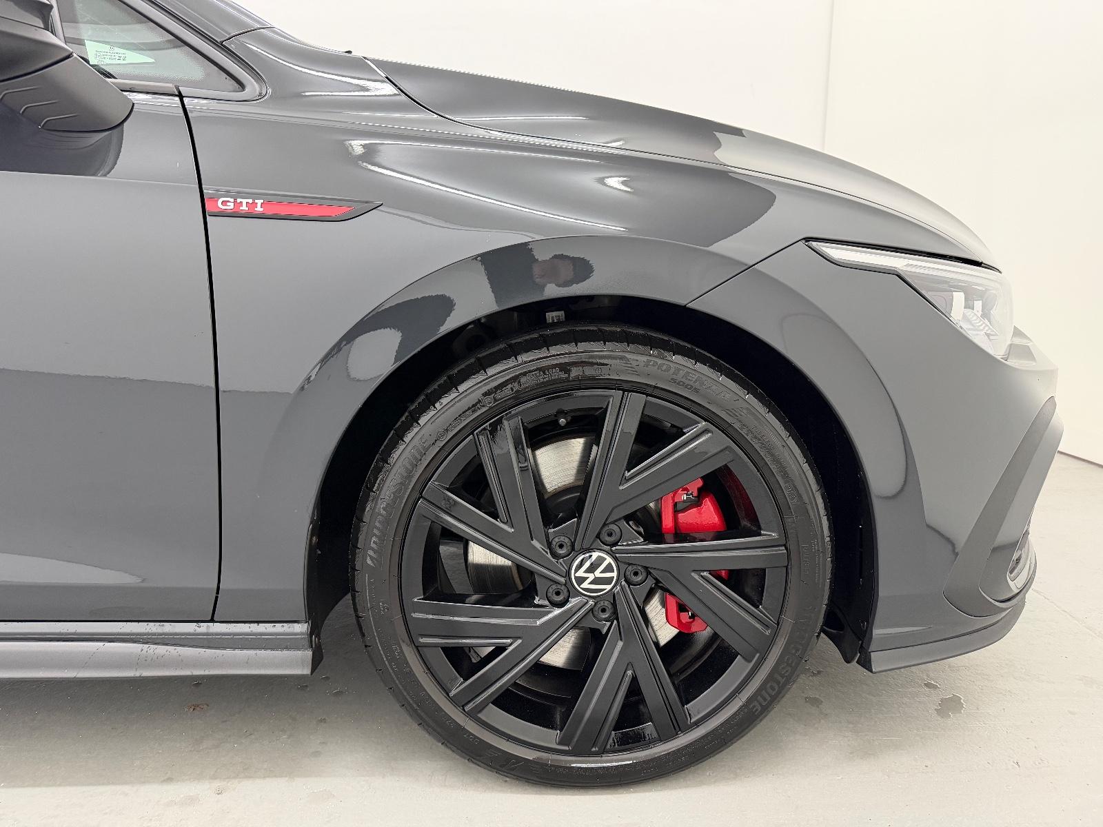 Volkswagen Golf VIII Lim. GTI*DCC*H&K*LED*PDC*