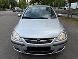 Opel CORSA C 5 TÜR KLIMA TÜV NEU - Opel aus 2003