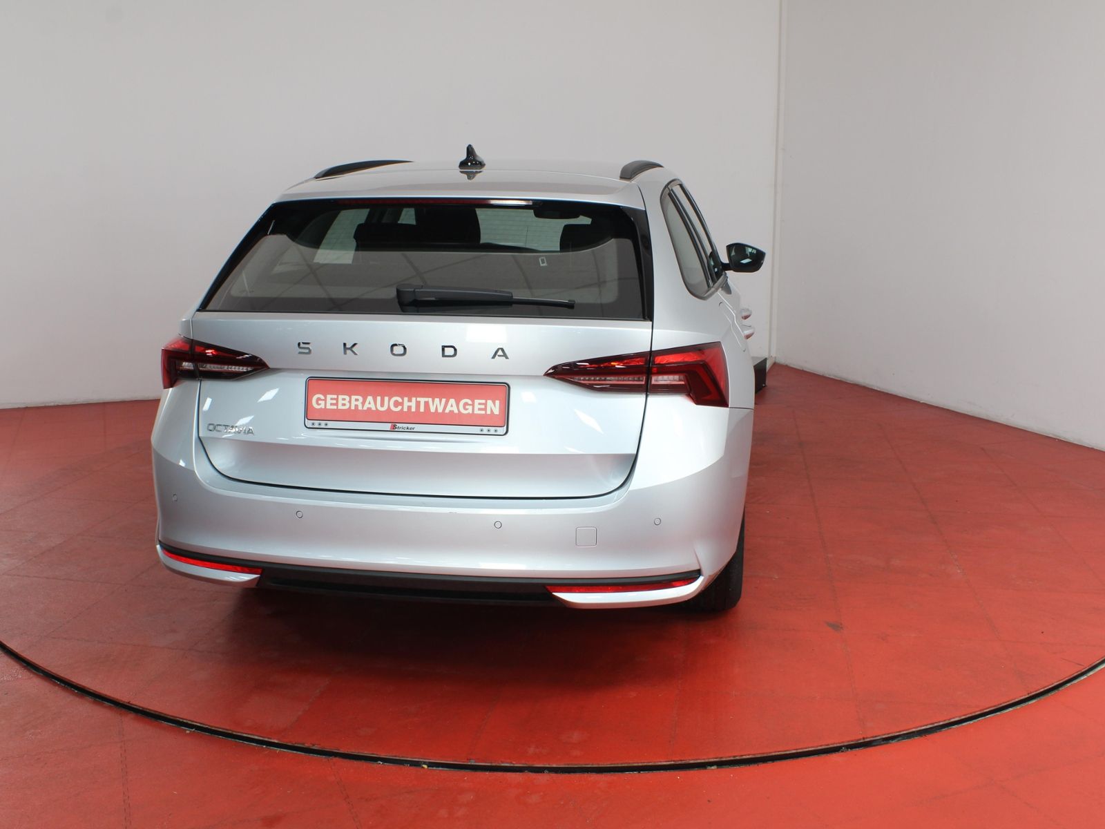 Skoda Octavia Combi Selection 2.0TDI 297,-ohne Anzahlu foto 25
