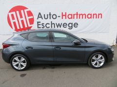 SEAT Leon 1.5 TSI FR Fahrass LED Navi Rfk Sitzhzg ACC SEAT Leon 1.5 TSI FR Fahrass LED Navi Rfk Sitzhzg ACC