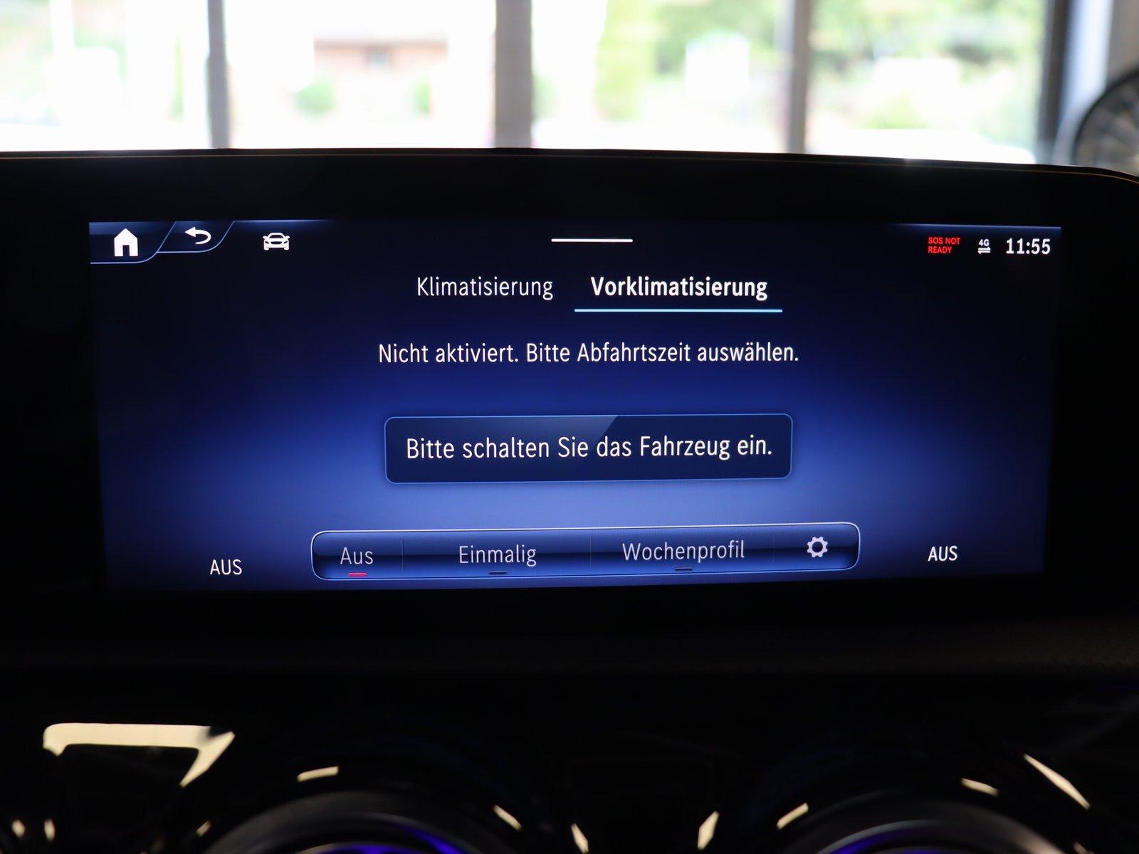 Mercedes-Benz A 250 e AMG Premium/Pano/AHK/Kamera/11kW-Laden