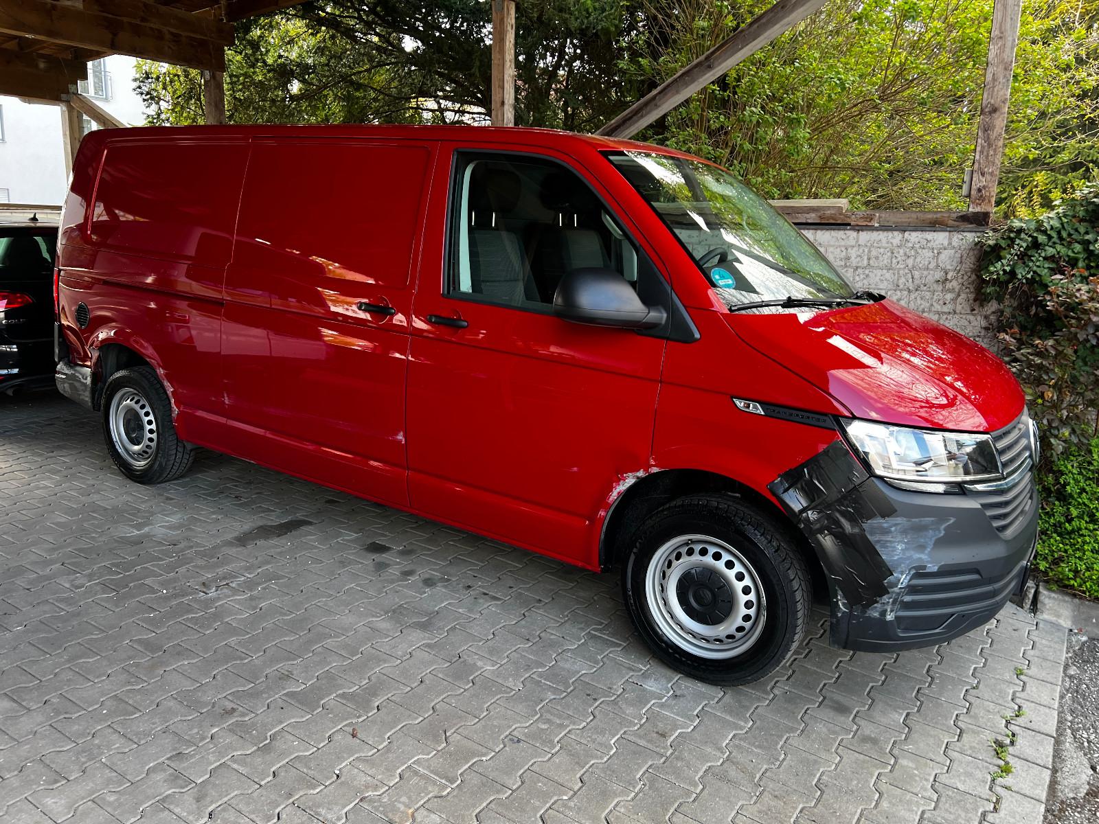 Volkswagen T6.1 TDI Ka. lang 3,2to Streifsch fahrber.