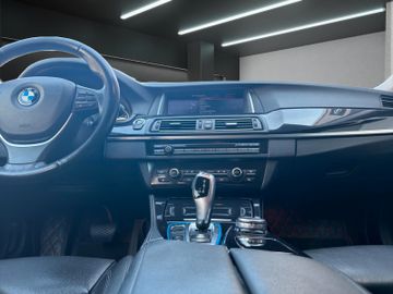 BMW 520 - 12