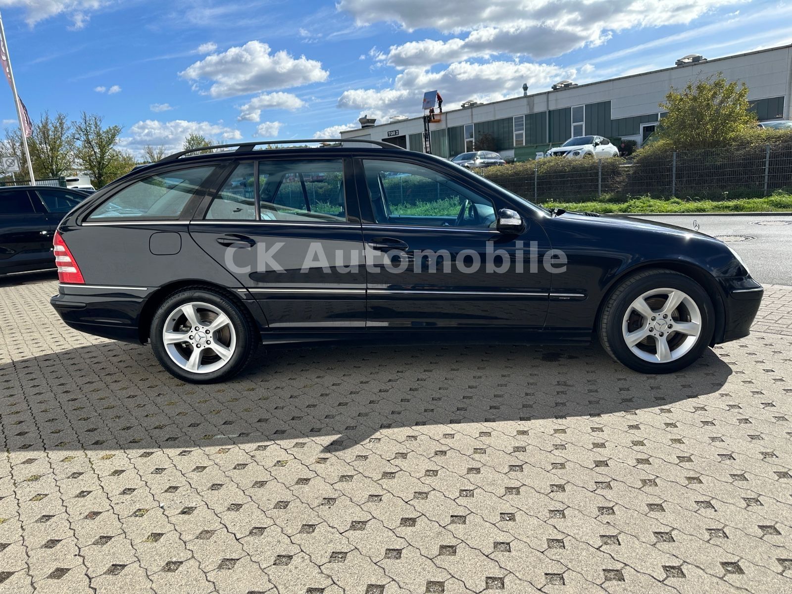 Fahrzeugabbildung Mercedes-Benz C 200 C T-Modell Kompressor Avantgarde/Xenon/PDC